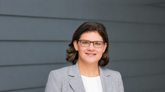 Retrato de Anne Douglass, especialista en liderazgo en educación inicial