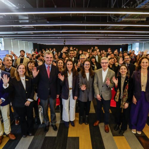 Equipos directivos y autoridades en el Primer Encuentro Presencial de Liceos Bicentenario de la Región Metropolitana.