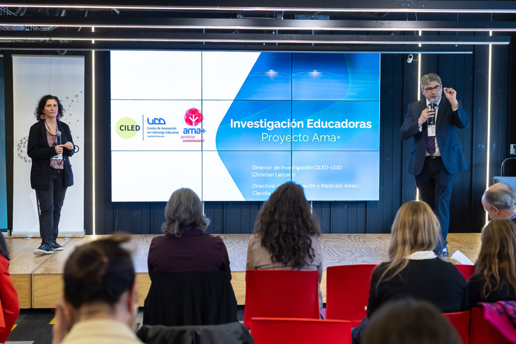 Claudia Larroulet y Christian Lazcano presentan una investigación sobre educadoras